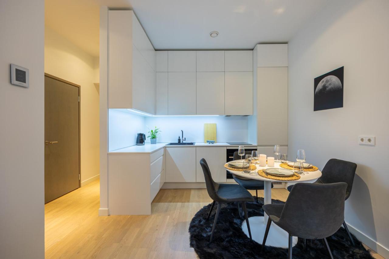 Rotermanni Apartment#top Location#spacious#free Parking * Tallinn